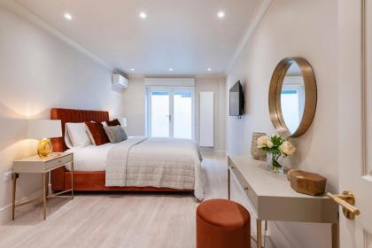 Marble Arch Suite 1-Hosted by Sweetstay - image 27