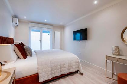 Marble Arch Suite 1-Hosted by Sweetstay - image 29
