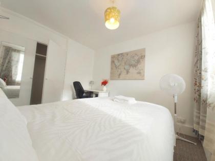 Oldbury house rooms - image 22