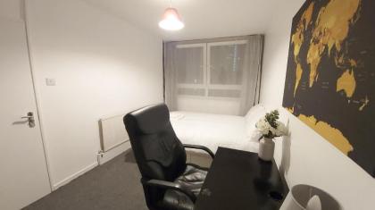 Oldbury house rooms - image 29