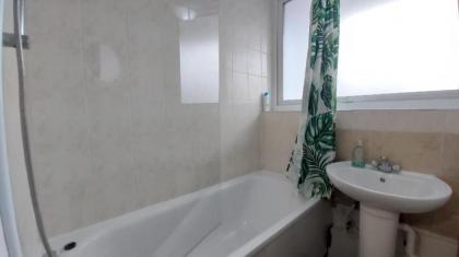 Oldbury house rooms - image 30