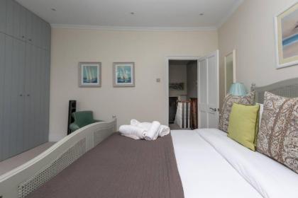 Vibrant 1BD Home with Outdoor Patio - Hammersmith! - image 30