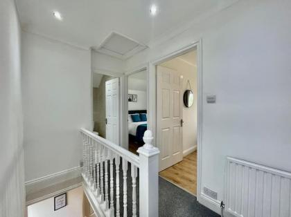 Contractor Leisure Stay in Romford - Free Parking - image 30