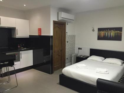 Paddington Apartments - image 5