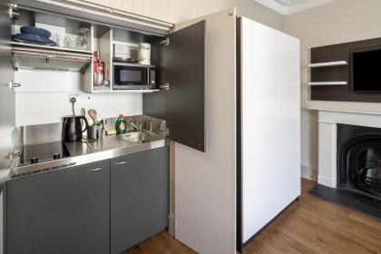 Notting Hill House - image 11
