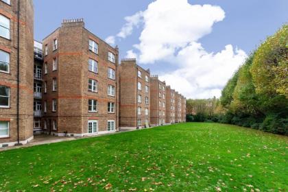 The Maida Vale Flat - image 22