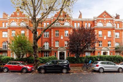 The Maida Vale Flat - image 23
