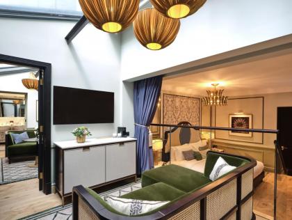 The Mayfair Townhouse - an Iconic Luxury Hotel - image 21