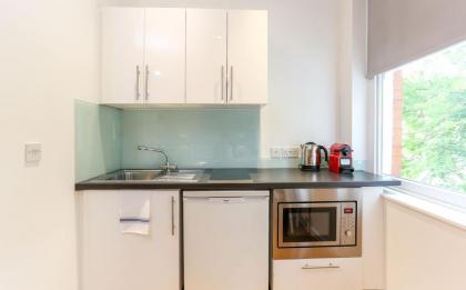 Russell Square Apartments - image 21