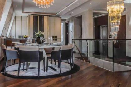 Mayfair Penthouse with Rooftop facing Hyde Park - image 25
