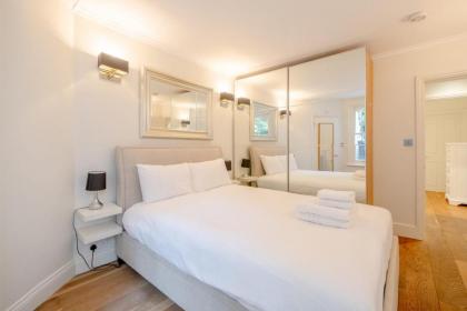 Gorgeous 2BD Flat with Patio - South Kensington! - image 24
