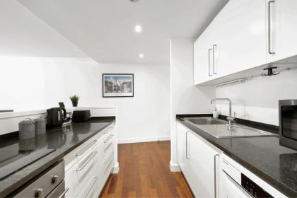 2 bed/2 bathroom apartment in heart of Shoreditch! - image 22