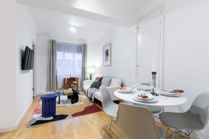 Central London 1 bed apartment - image 12
