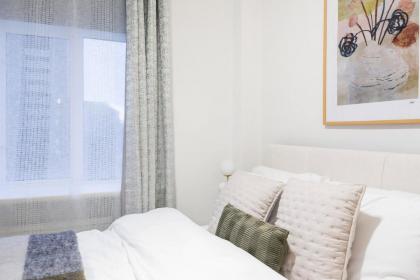 Central London 1 bed apartment - image 14