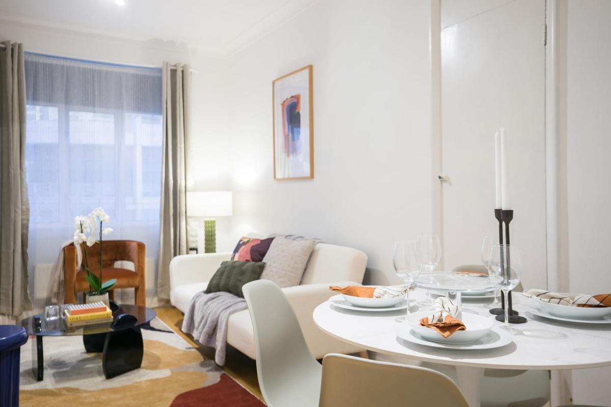 Central London 1 bed apartment - image 3