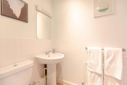 Warm & Inviting 1bedroom Flat with Patio Camden Town! - image 25