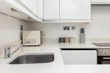 The Camden Flat - image 27