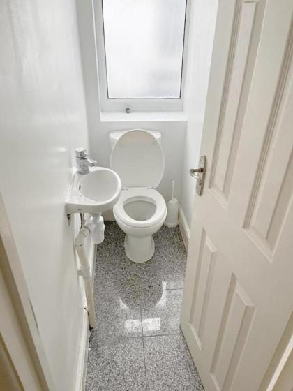 Cosy Rooms near Canary Wharf & the O2 - image 23