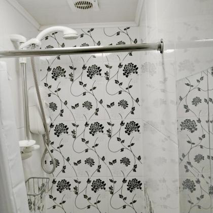 Cosy Rooms near Canary Wharf & the O2 - image 29