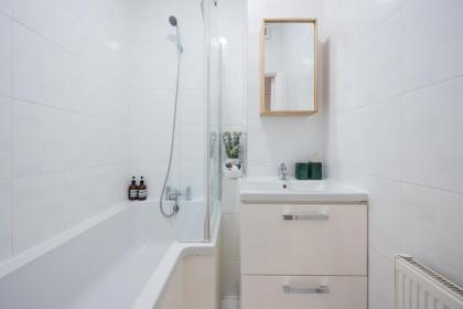 Charming Apartment in the Heart of Pimlico - image 23