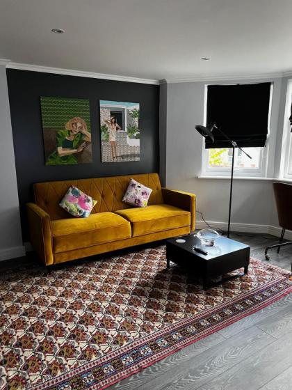 Beautifully Refurbished 1BD Flat - West Kensington