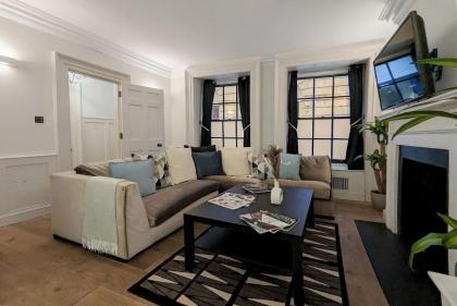 Casa lujosa de 4 habitaciones cerca un minuto de la estación London 