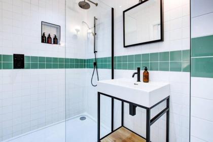 Popular1 Bedroom Flat Close to Queens Park with SUPER FAST INTERNET - image 22