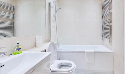 Unique Cozy 3bd Garden flat - image 22