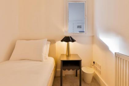 Unique Cozy 3bd Garden flat - image 27