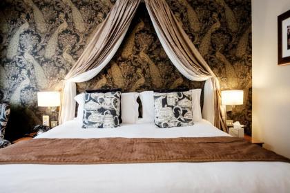 The Mad Hatter Hotel - image 21
