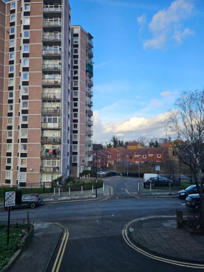 Umbrella Properties London Woolwich - image 21