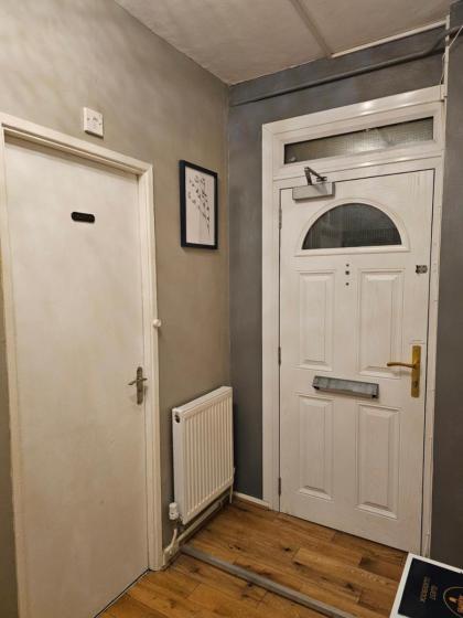 Umbrella Properties London Woolwich - image 24