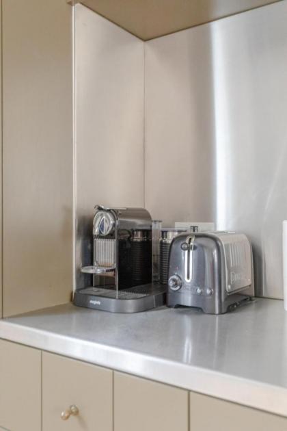Luxurious 3BD Flat - Sloane Square Chelsea! - image 26