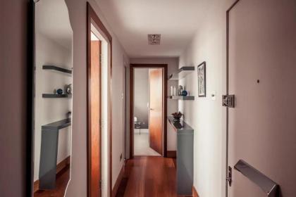 Pass the Keys Panoramic views and luxury beds in Chelsea - image 24