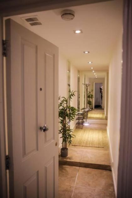 3 bed with amazing garden - image 27
