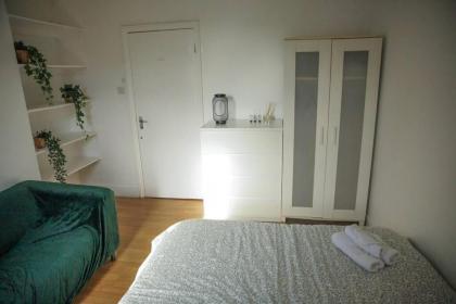 2 bedrooms flat in hammersmith - image 21