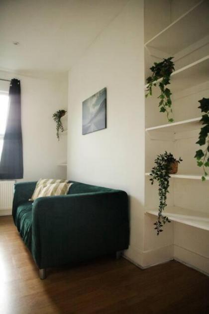 2 bedrooms flat in hammersmith - image 22