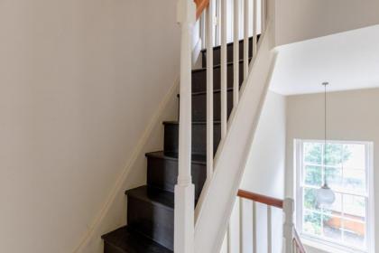 Spacious & Elegant 2BD Victorian Flat - Islington! - image 22