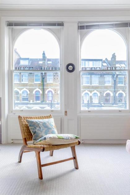 Charming 2BD Hideaway - Caledonian Road Camden! - image 23