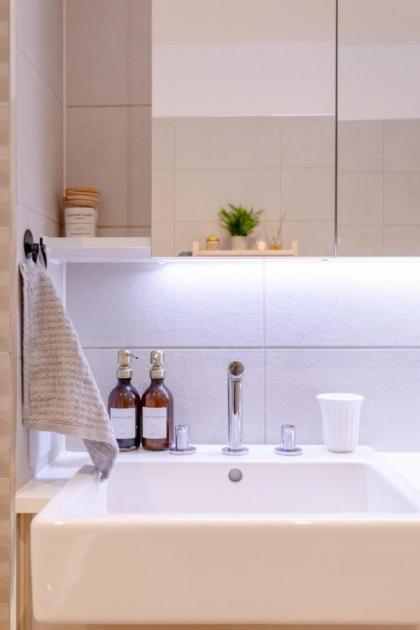Beautifully Decorated 1BD Flat - Heart of London! - image 26