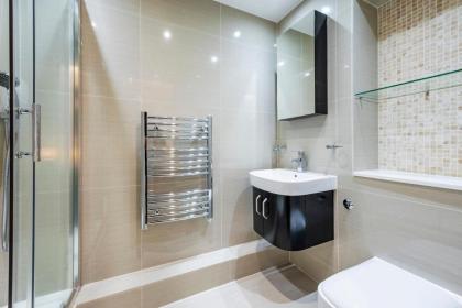 CAMDEN Lux Apartment-Hosted by Sweetstay - image 29