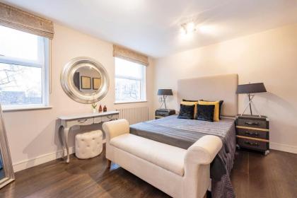 CAMDEN Lux Suite-Hosted by Sweetstay - image 2