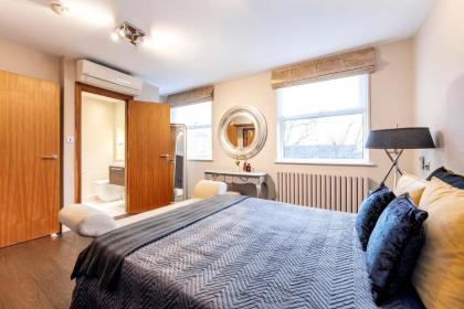 CAMDEN Lux Suite-Hosted by Sweetstay - image 3