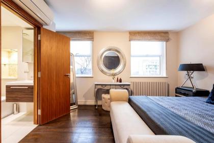 CAMDEN Lux Suite-Hosted by Sweetstay - image 4
