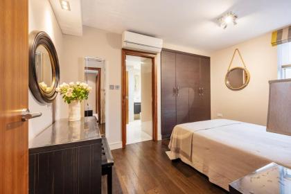 CAMDEN Lux Suite-Hosted by Sweetstay - image 6