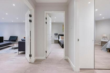Beautiful 2-bed flat-Hosted by Sweetstay - image 25
