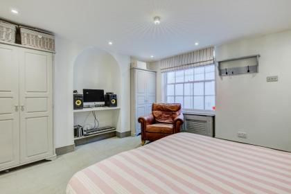Victoria Belgravia Townhouse Apartments - image 22