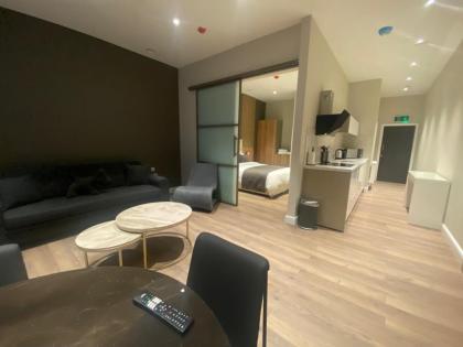 Goodwin St - image 21