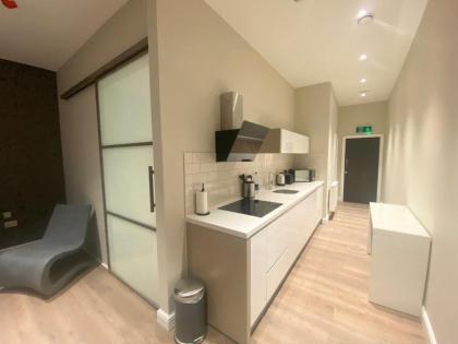 Goodwin St - image 23