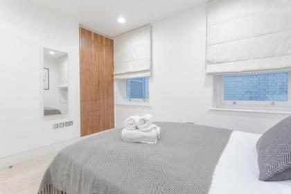 Beautiful 2-Bed Apartment in Central London - image 24